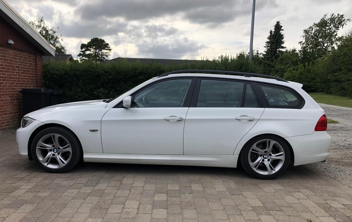 BMW E91 LCI 318d - Godt læsset før et roadtrip med gutterne billede 9