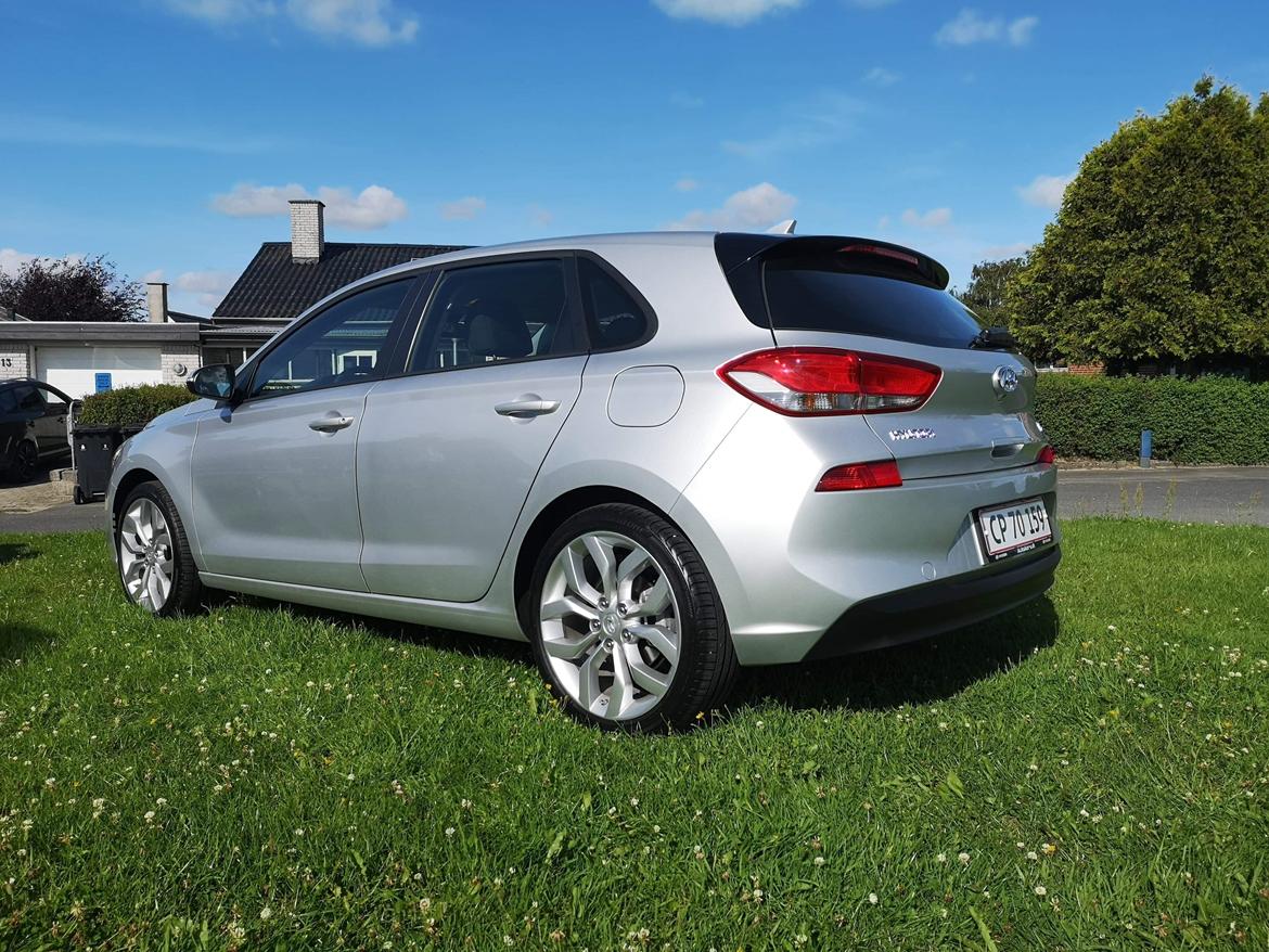 Hyundai 1.0 T-GDI tidl bil billede 12