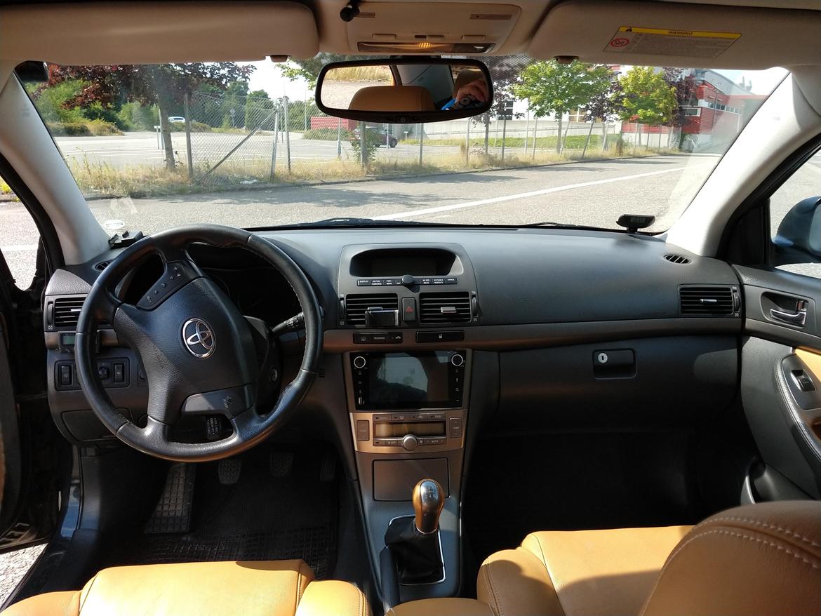 Toyota Avensis billede 9