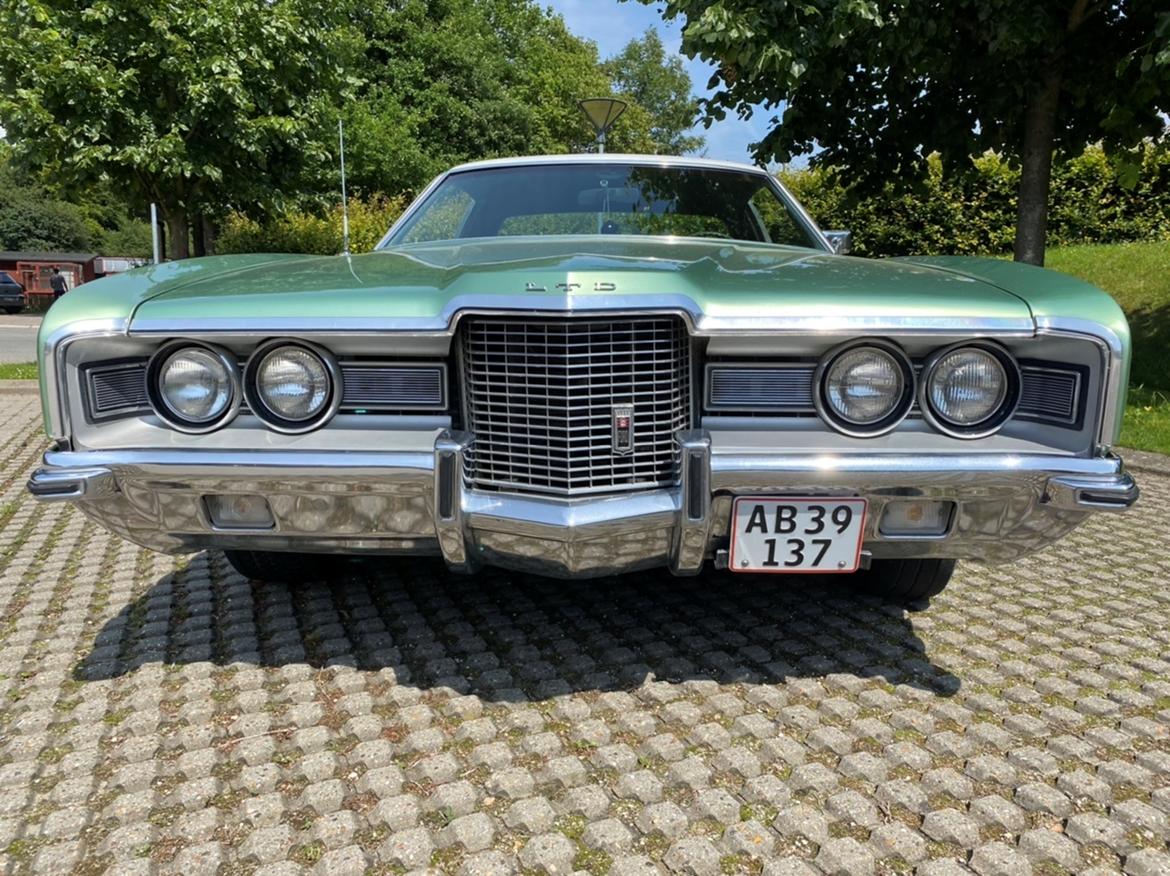 Ford LTD 2-door Hardtop billede 19