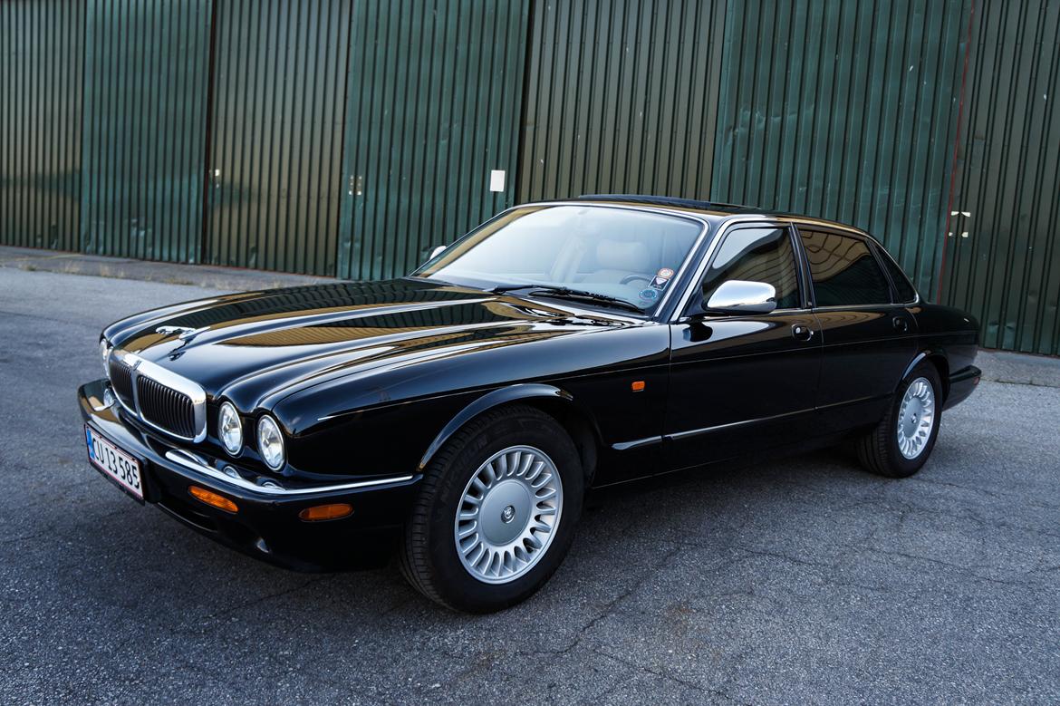 Jaguar XJ8 3.2L V8 billede 4