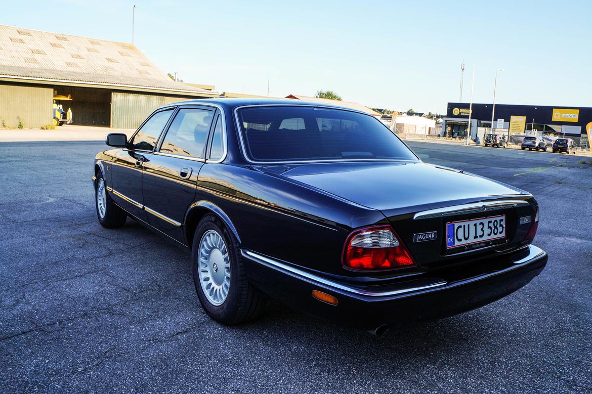 Jaguar XJ8 3.2L V8 billede 6