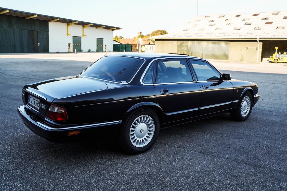 Jaguar XJ8 3.2L V8 billede 7