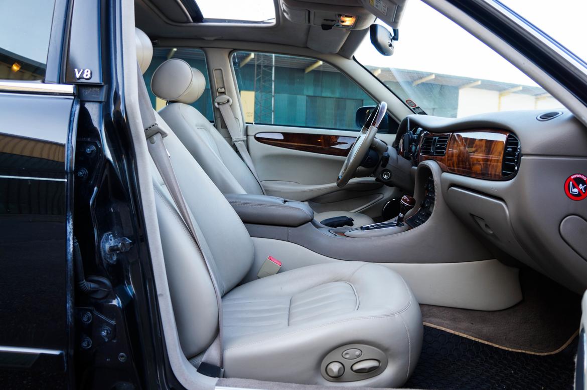 Jaguar XJ8 3.2L V8 billede 12