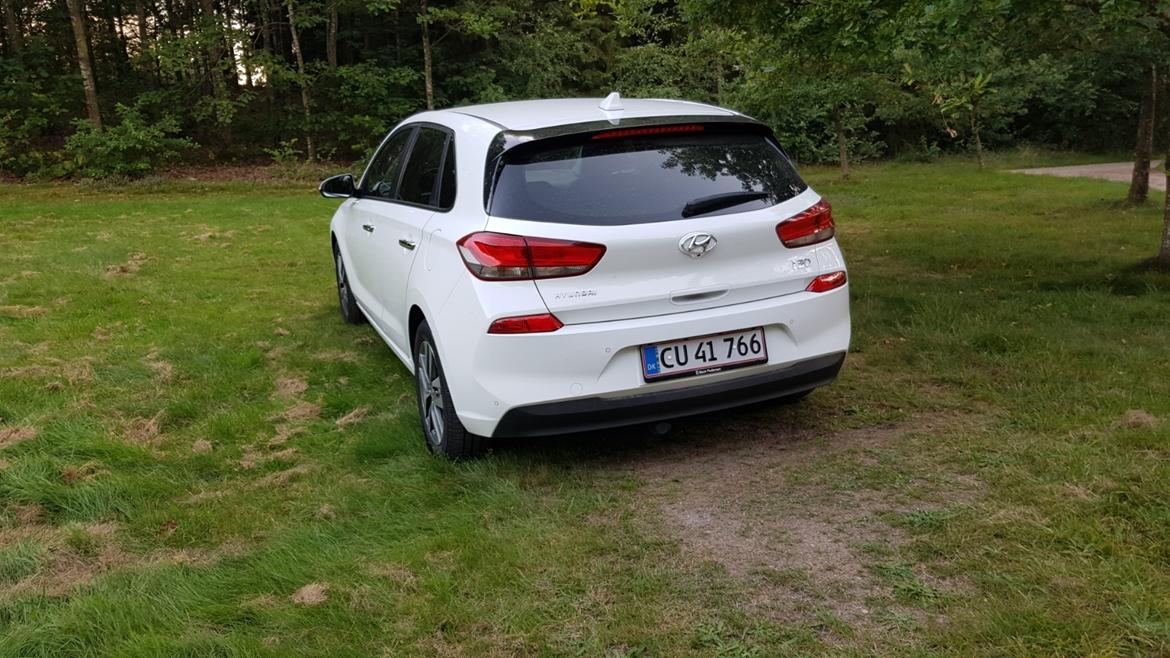 Hyundai i30 1,0 premium billede 2