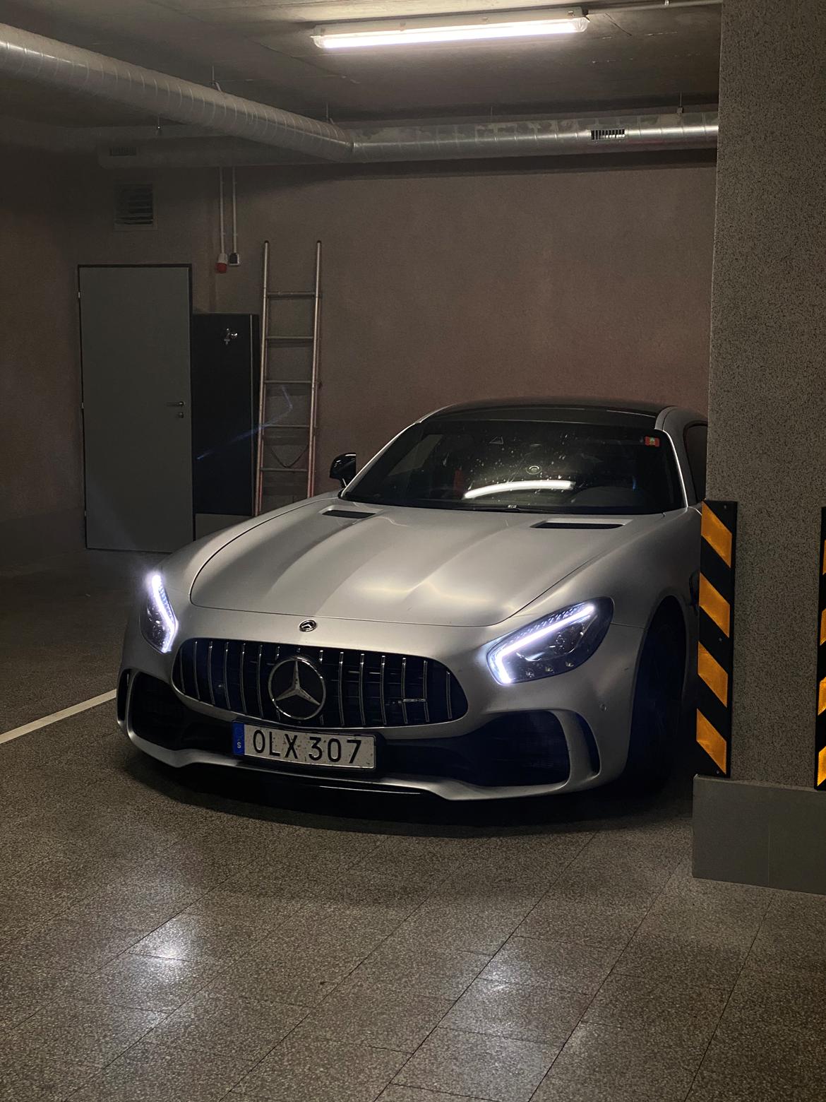 Mercedes Benz AMG GT-R billede 7