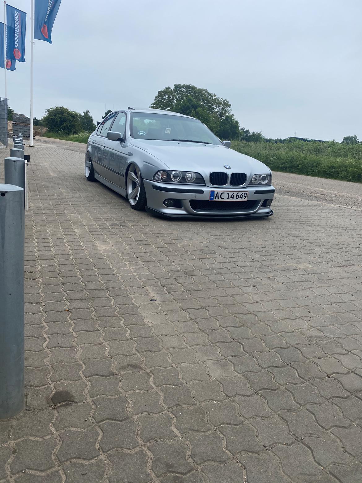 BMW E39 523ia billede 9