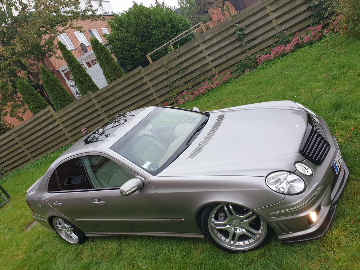 Mercedes Benz E500 5.0 V8 billede 9