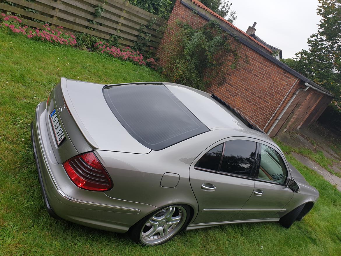 Mercedes Benz E500 5.0 V8 billede 11