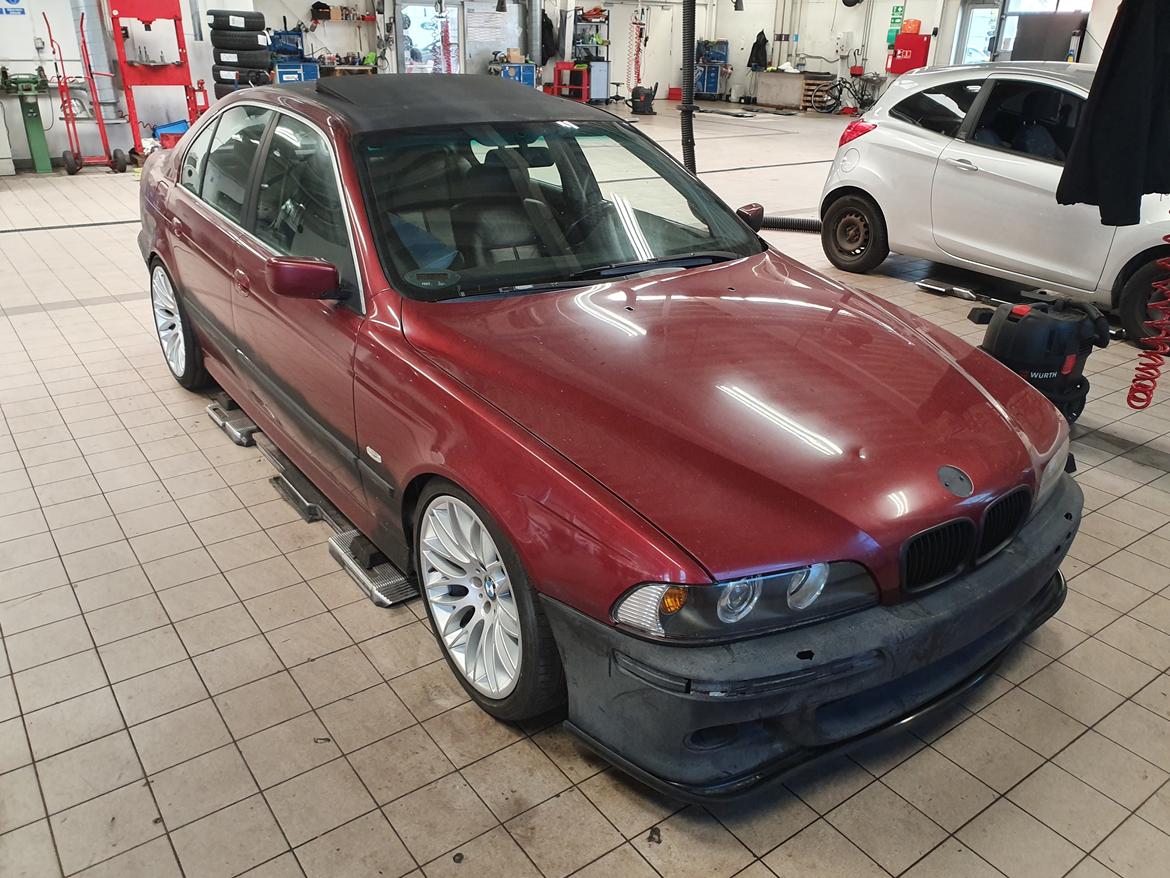BMW E39 523iA billede 45
