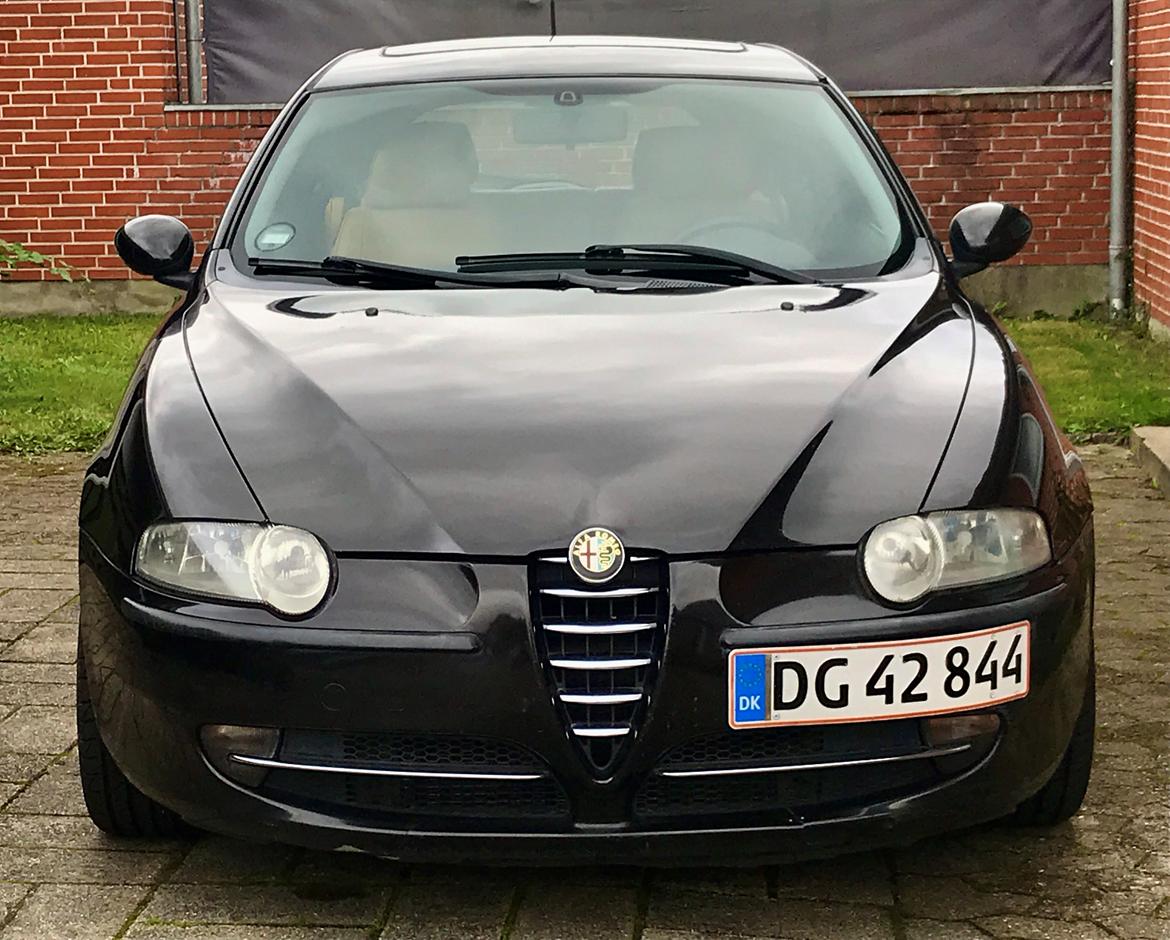 Alfa Romeo 147 billede 1