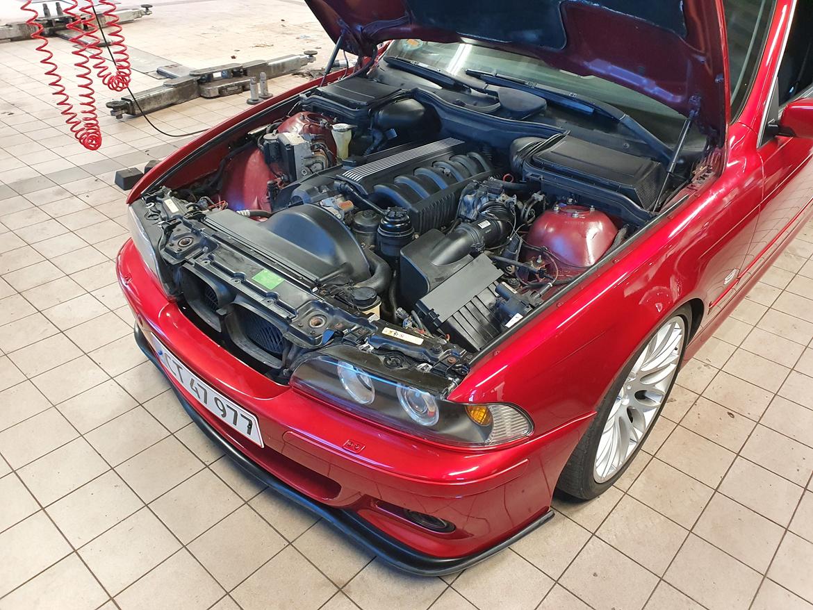 BMW E39 523iA billede 14