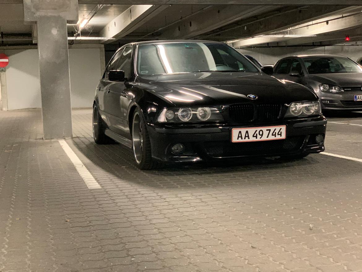 BMW E39  / SOLGT billede 15