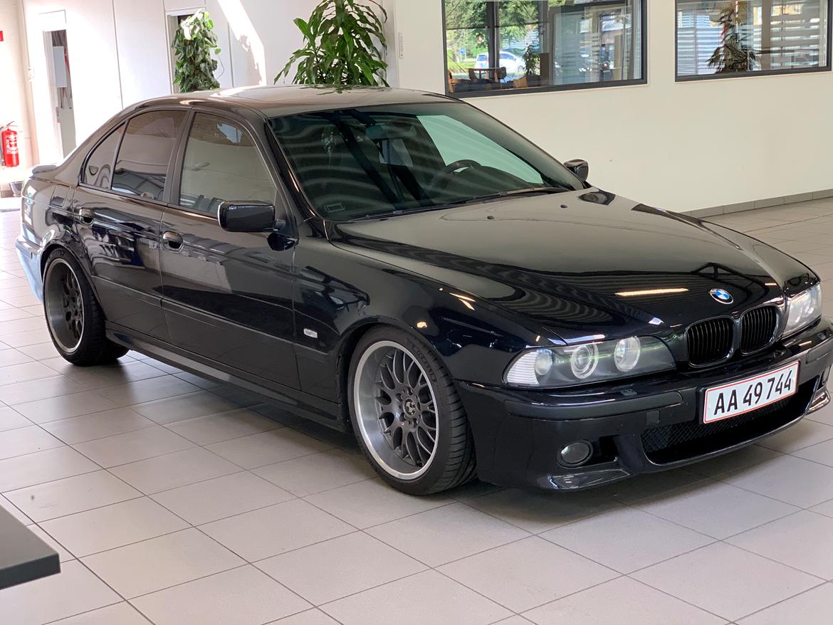 BMW E39  / SOLGT billede 13