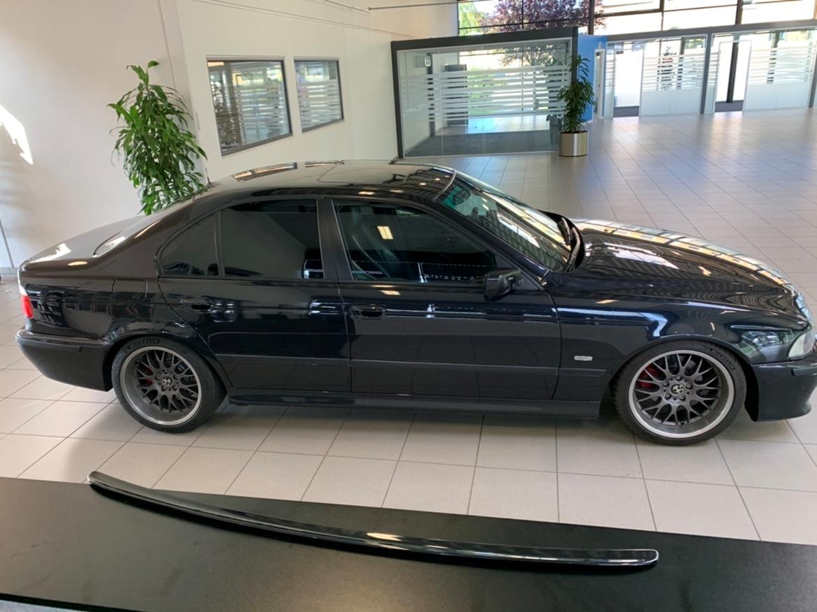 BMW E39  / SOLGT billede 17