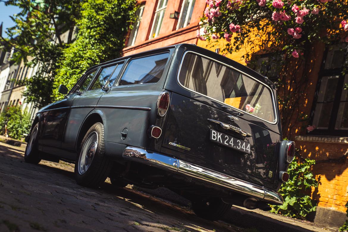 Volvo Amazon 221 Herregårdsvogn - Krusemyntegade som baggrund billede 15