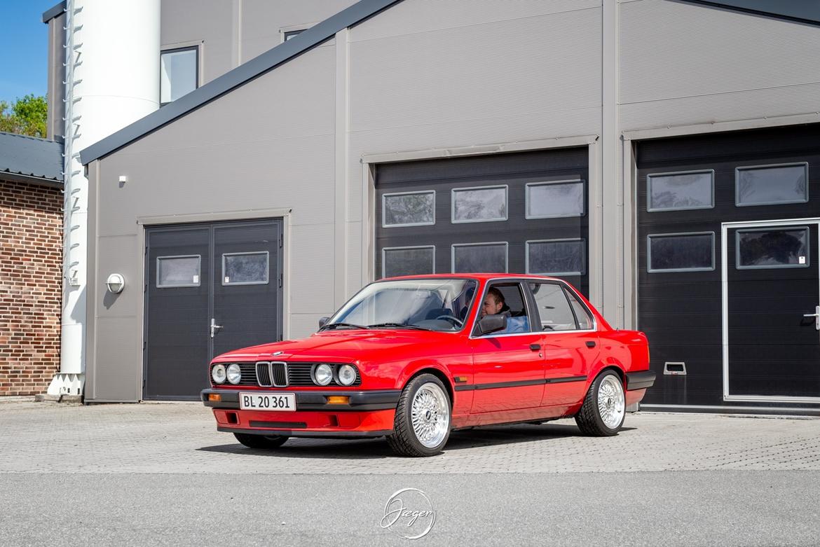 BMW E30 316 billede 8