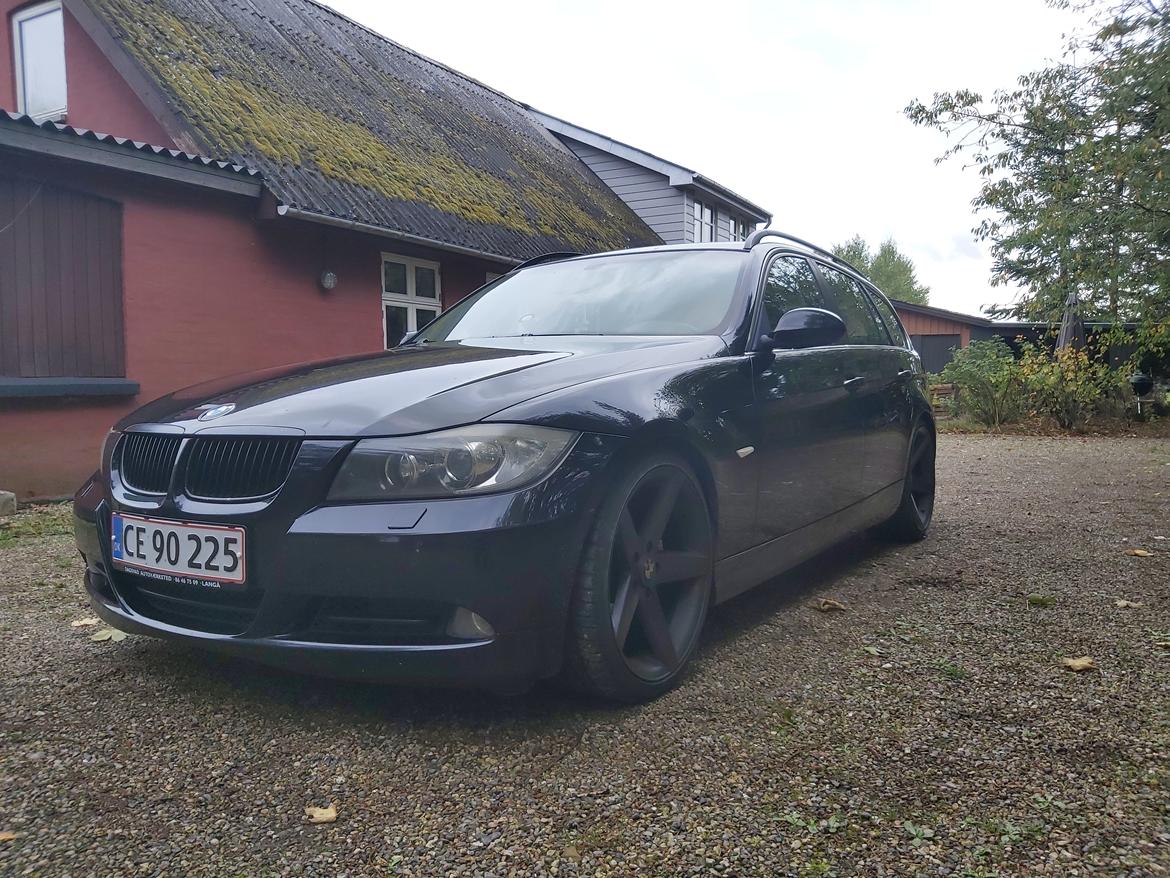 BMW 320d billede 2
