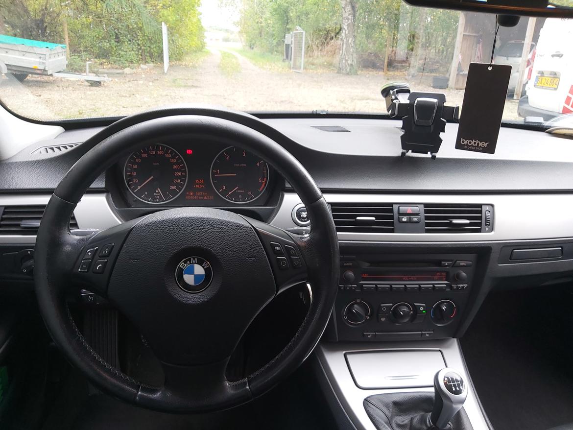 BMW 320d billede 6