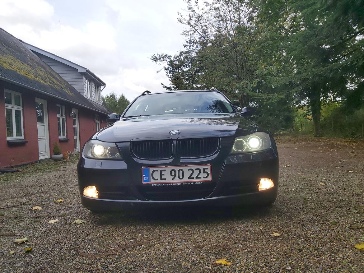 BMW 320d billede 8