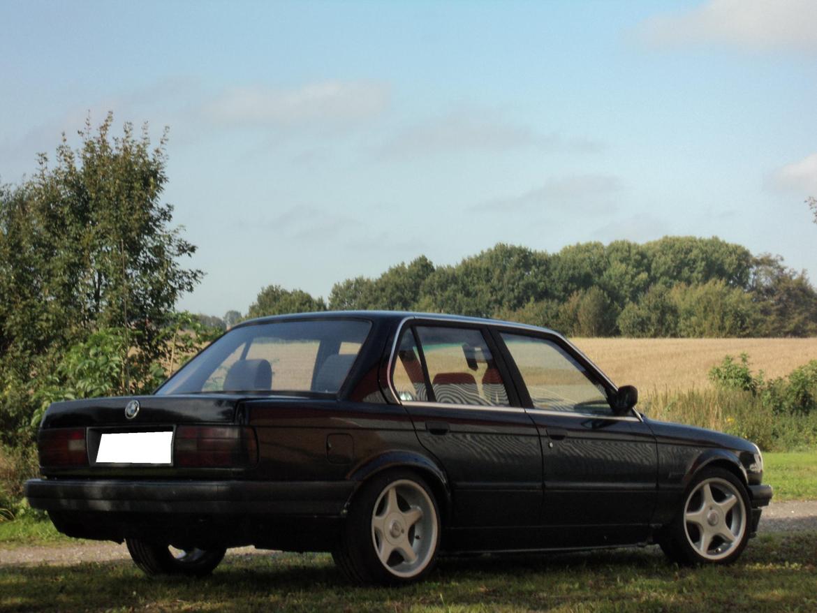 BMW E30 320i billede 6