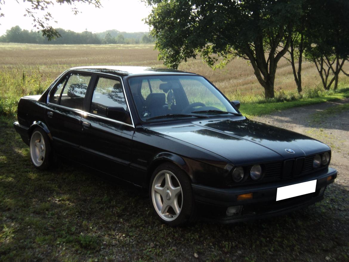 BMW E30 320i billede 4