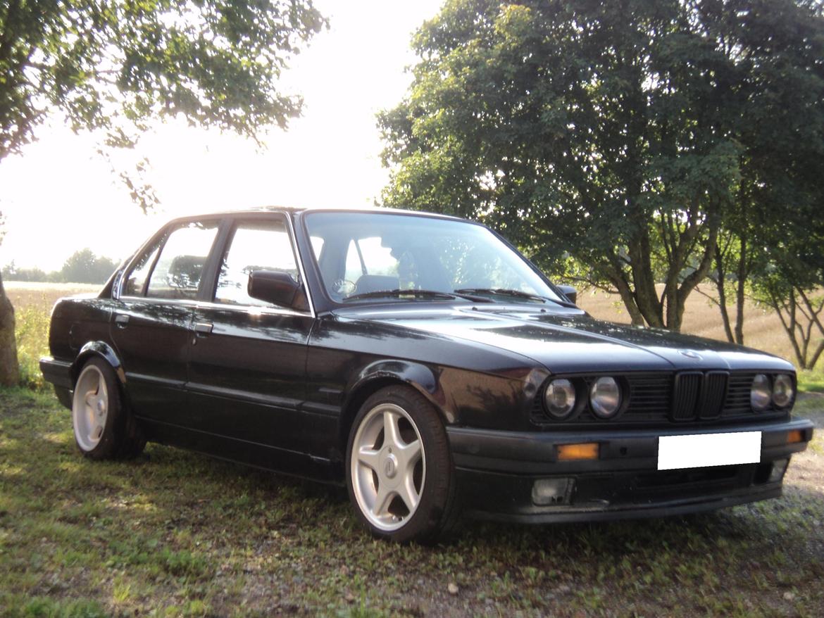 BMW E30 320i billede 12
