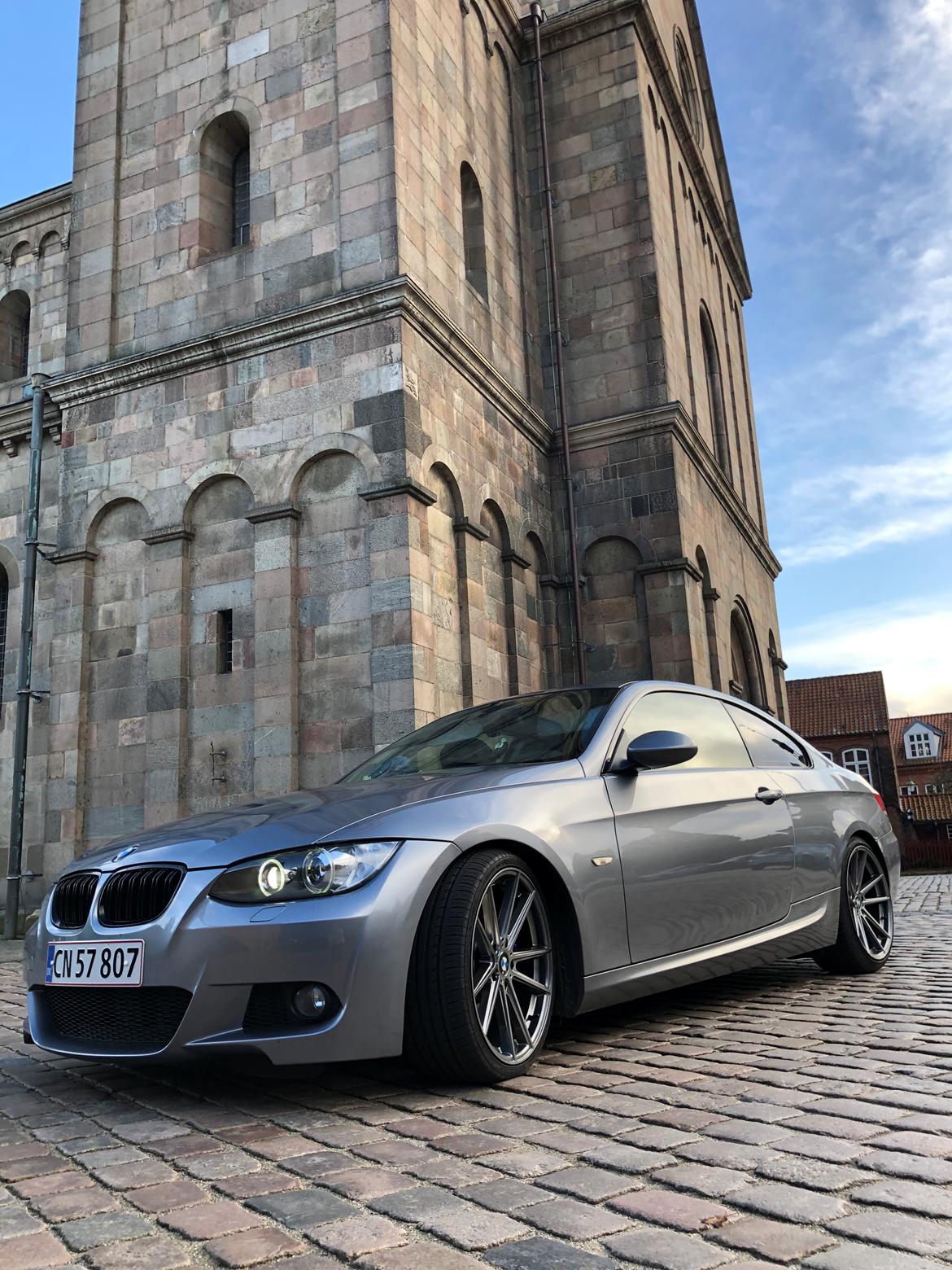 BMW Bmw 335i DKG e92 billede 1