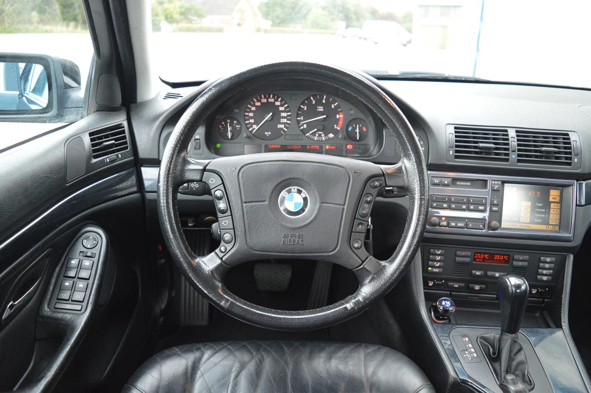 BMW E39 540ia billede 11