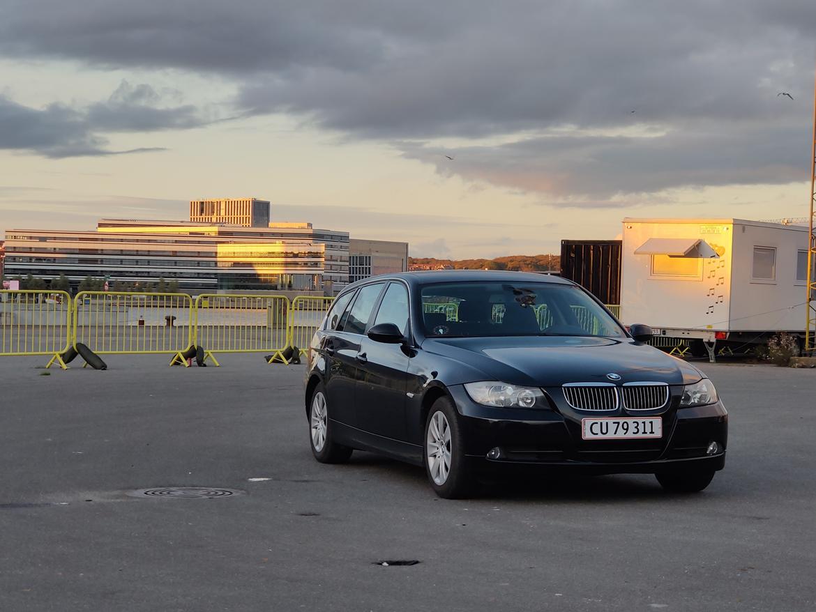 BMW 325i Touring E91 billede 2