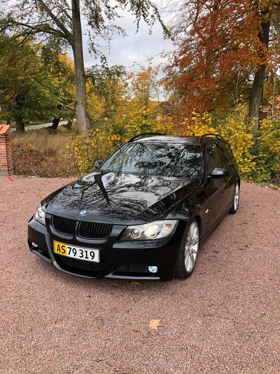 BMW E91 330D - Black&black billede 3