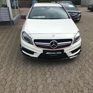 Mercedes Benz A45 Amg