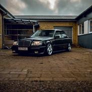 Mercedes Benz 300 Turbo Diesel