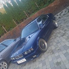 BMW e34 540i 