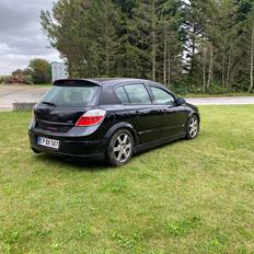Opel astra h