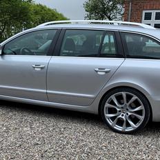 Skoda Superb Combi Elegance 3,6 FSI V6 DSG 4x4