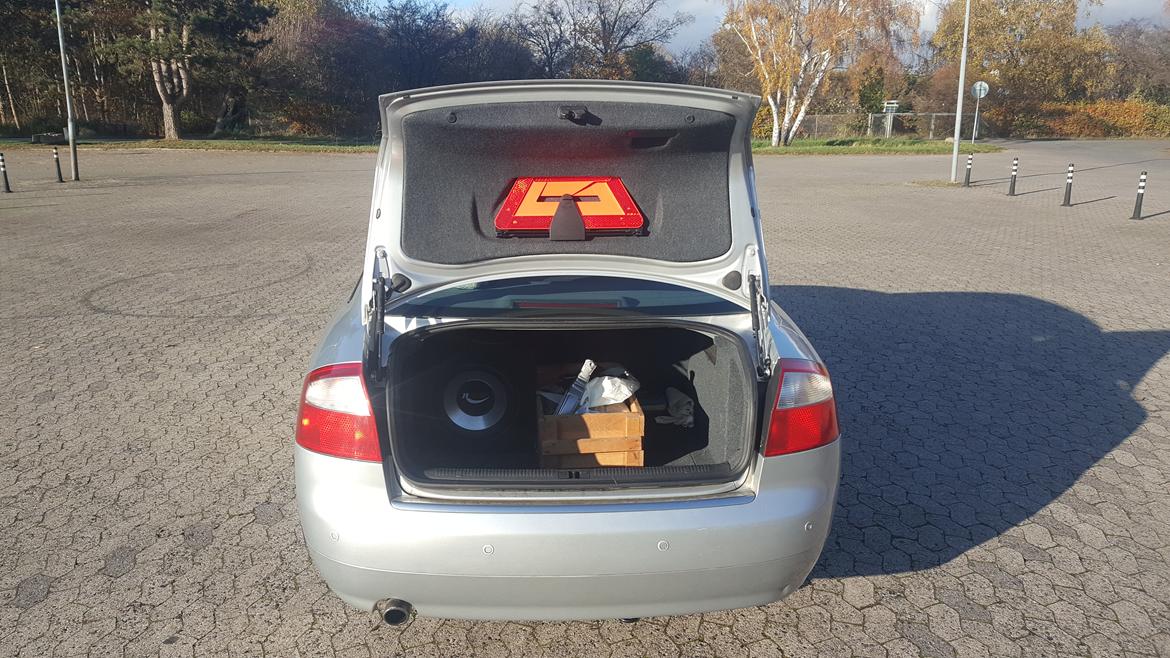 Audi a4 b6 limo ( solgt ) billede 5