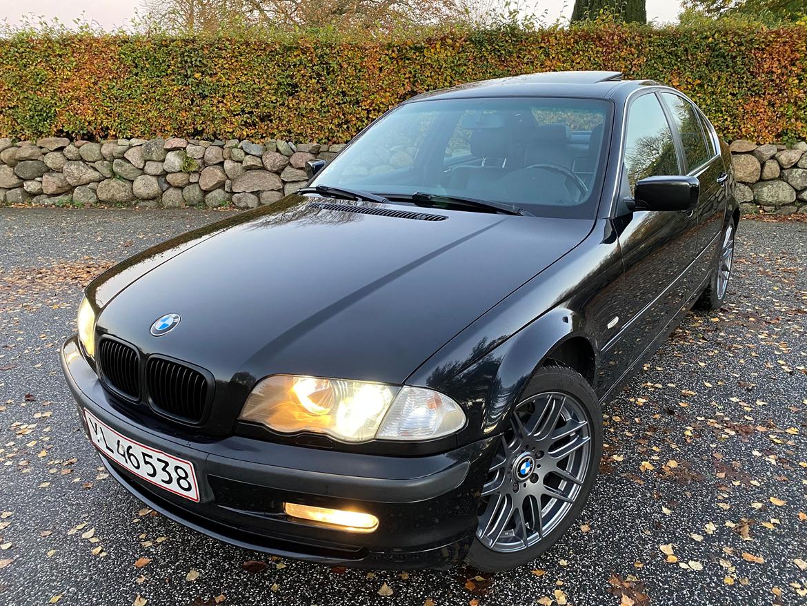 BMW E46 323I billede 1