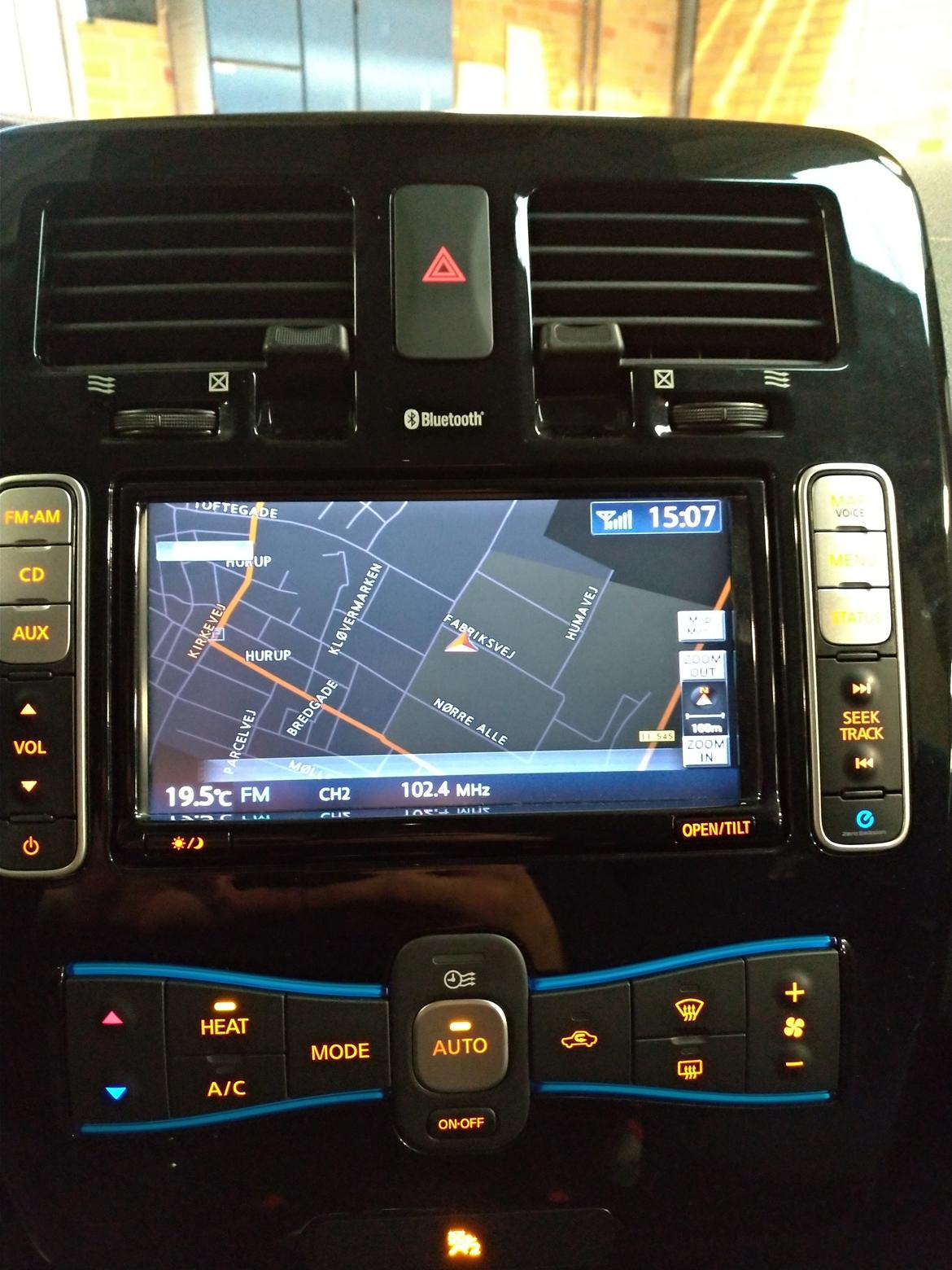 Nissan Leaf - navigation. kan finde ladepunkter på farten og virker selvfølgelig også som almindelig GPS billede 4