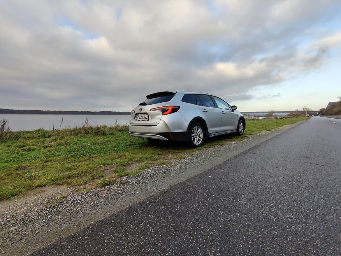 Toyota Corolla Touring Sports H3 Trek Smart billede 5