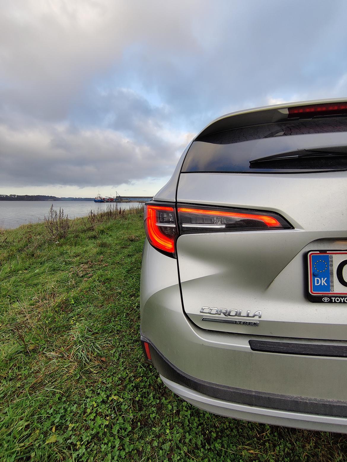 Toyota Corolla Touring Sports H3 Trek Smart billede 7