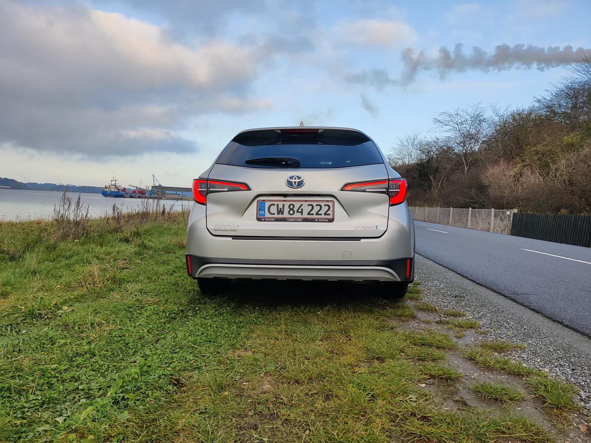 Toyota Corolla Touring Sports H3 Trek Smart billede 3