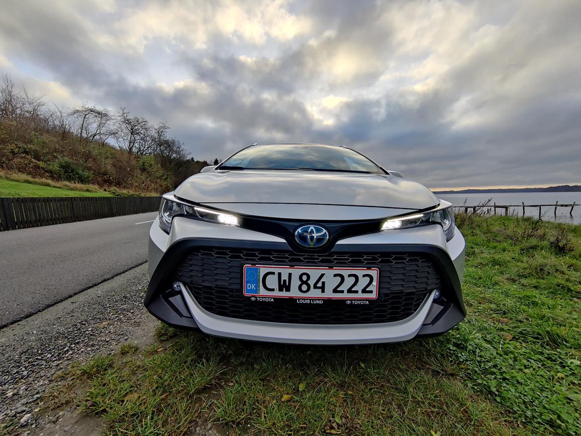 Toyota Corolla Touring Sports H3 Trek Smart billede 2