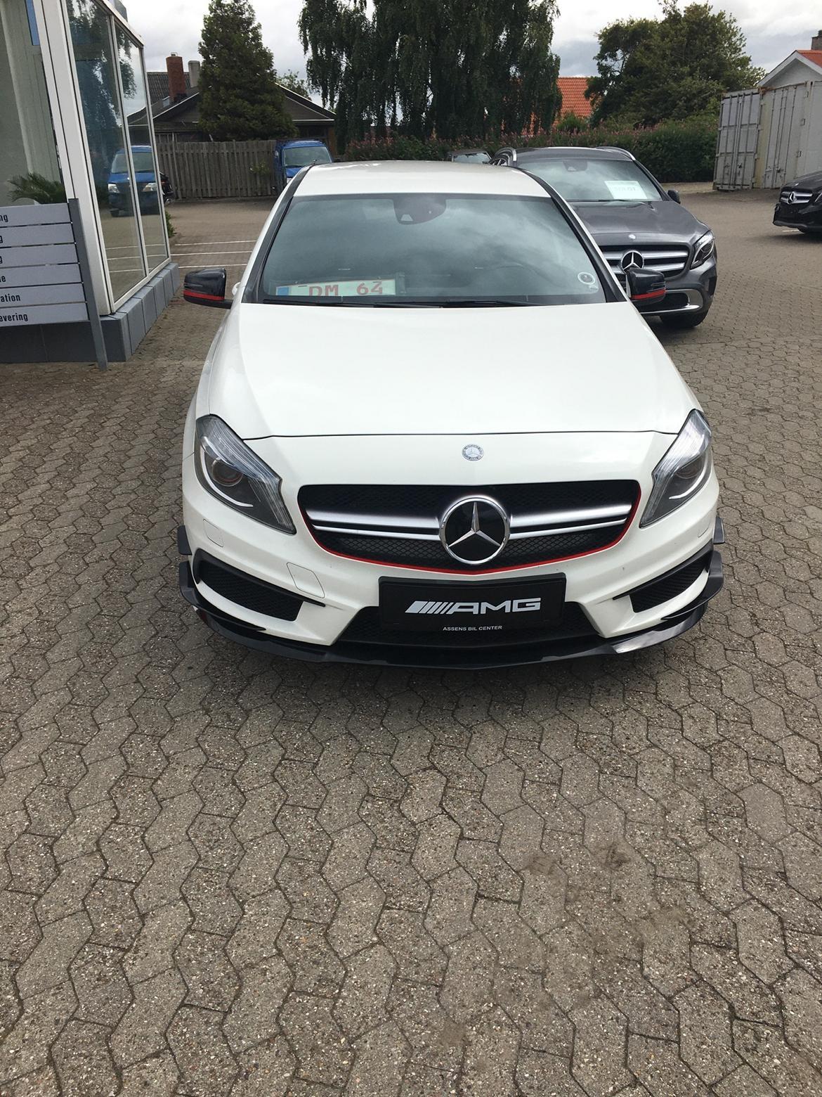 Mercedes Benz A45 Amg billede 2