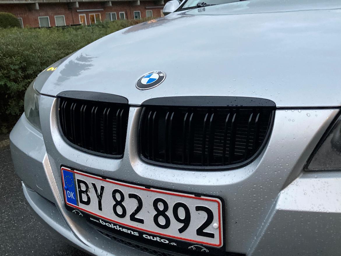 BMW E90 320i billede 18