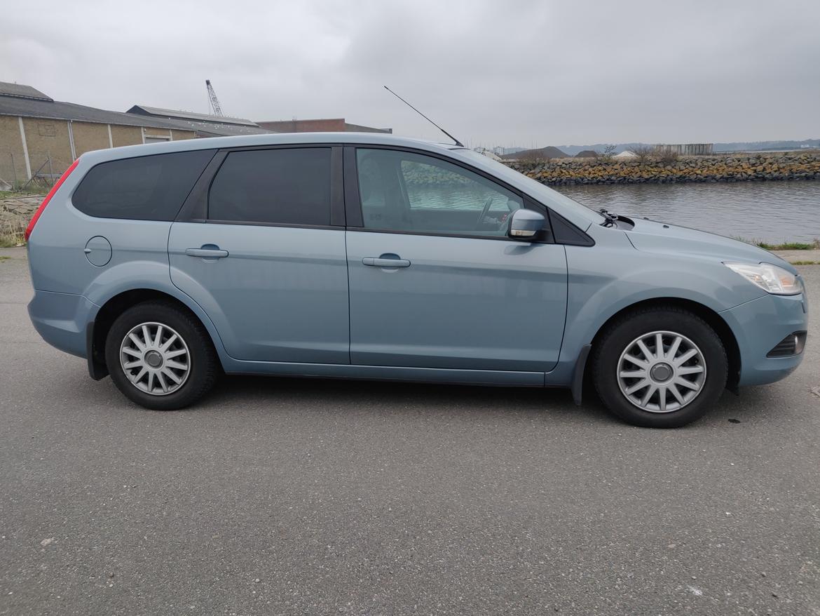 Ford Focus stc *solgt* billede 5