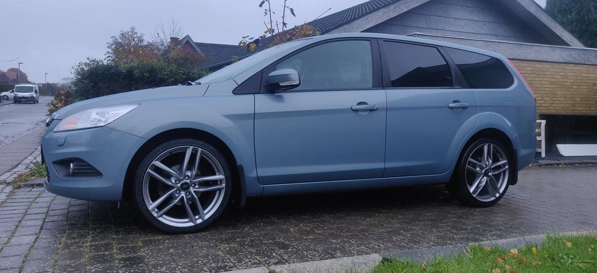Ford Focus stc *solgt* billede 9