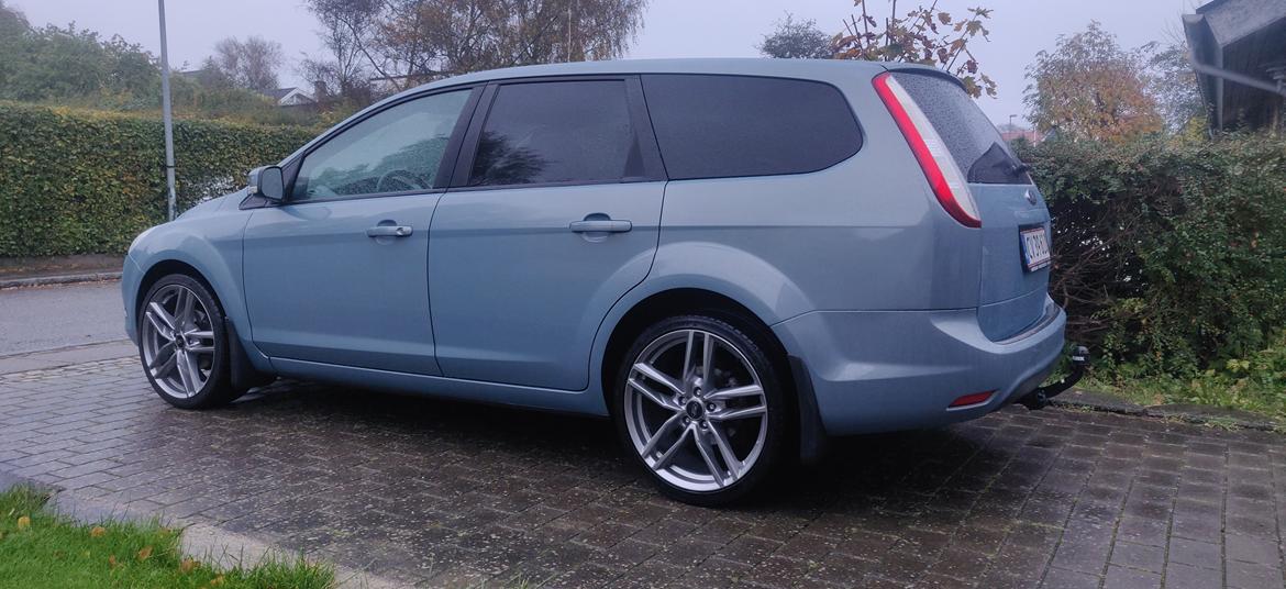 Ford Focus stc *solgt* billede 10