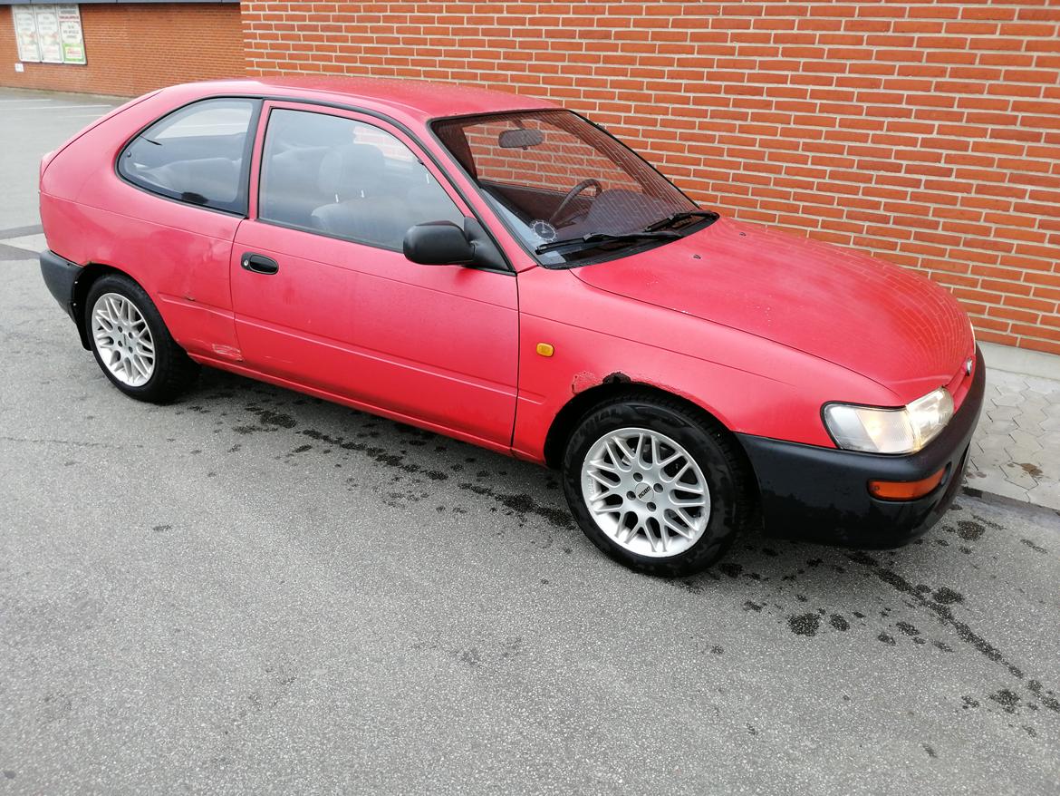 Toyota Corolla e10 billede 5