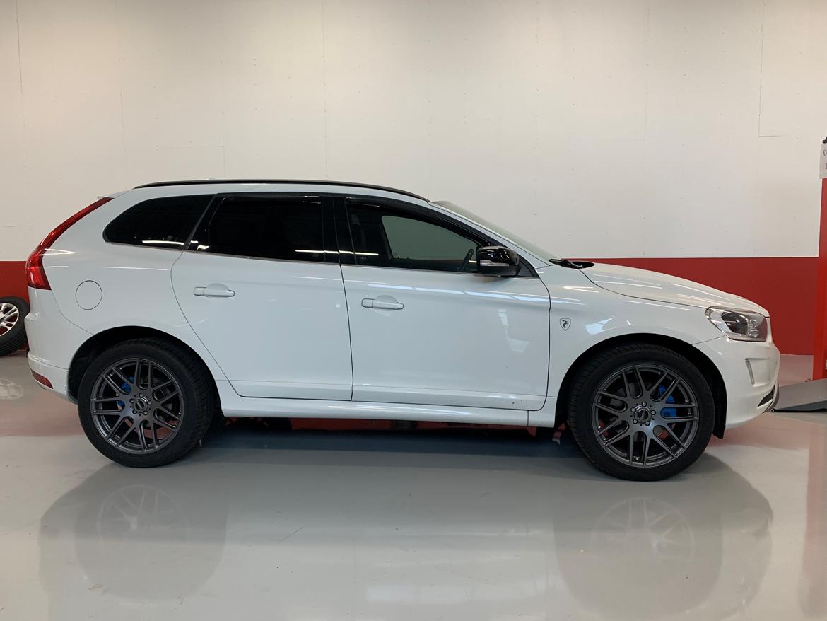 Volvo XC60 Momentum D4  billede 2